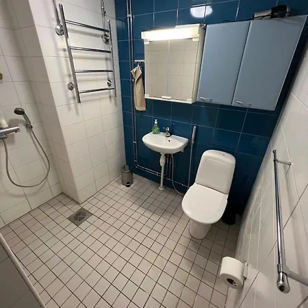 Spacious Floor In The Center *