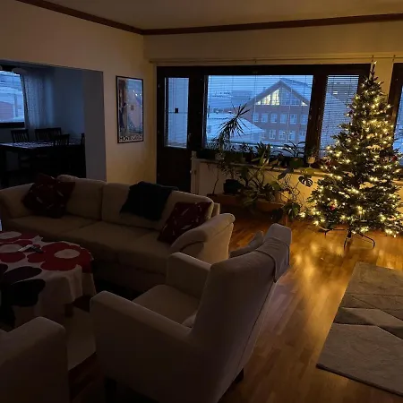 Spacious Floor In The Center ロヴァニエミ