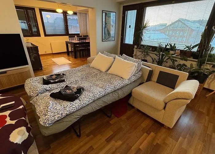 Spacious Floor In The Center